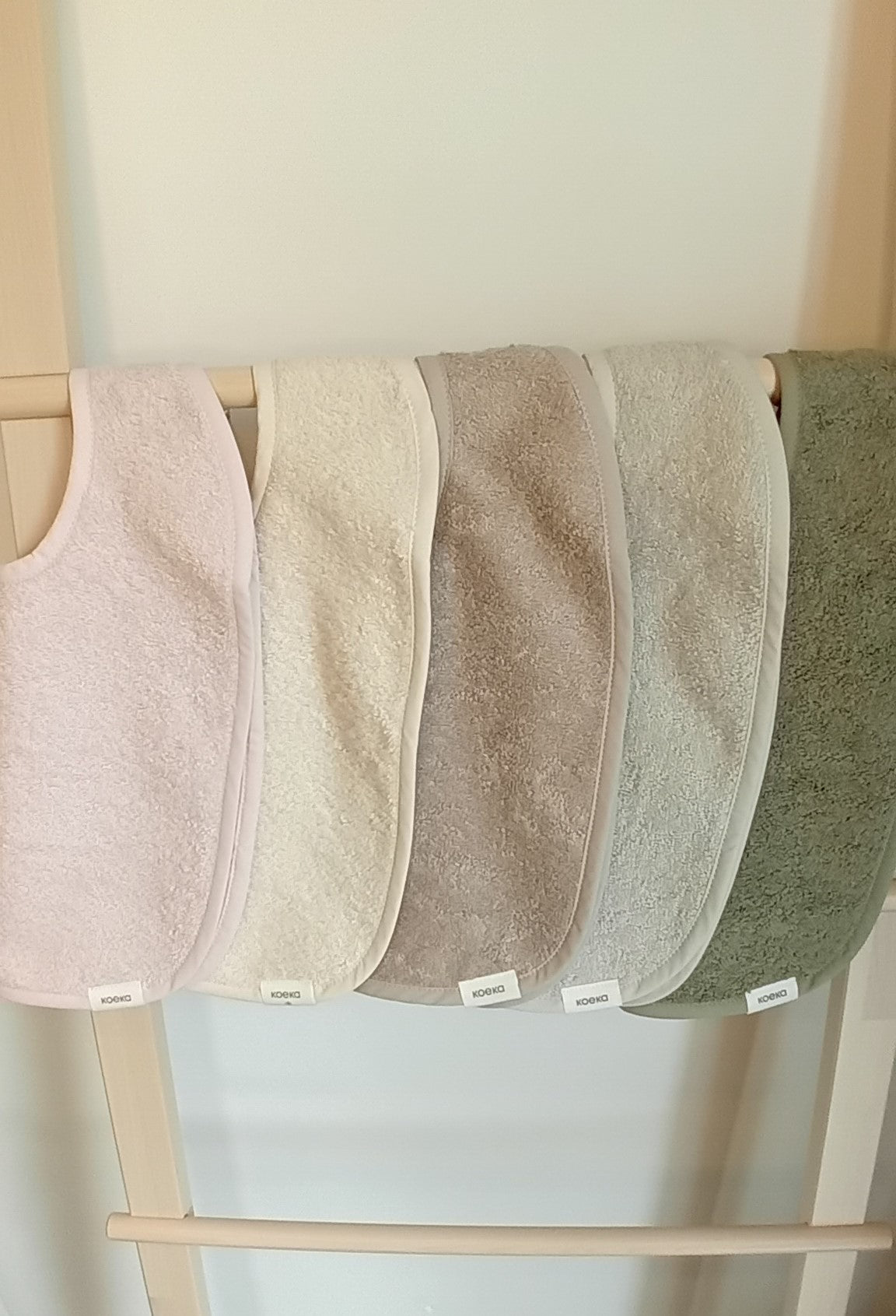 Koeka Slabbetje Dijon Daily Warm White