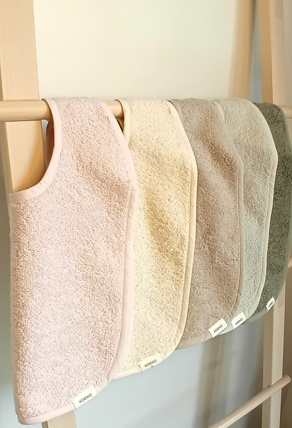 Koeka Slabbetje Dijon Daily Warm White
