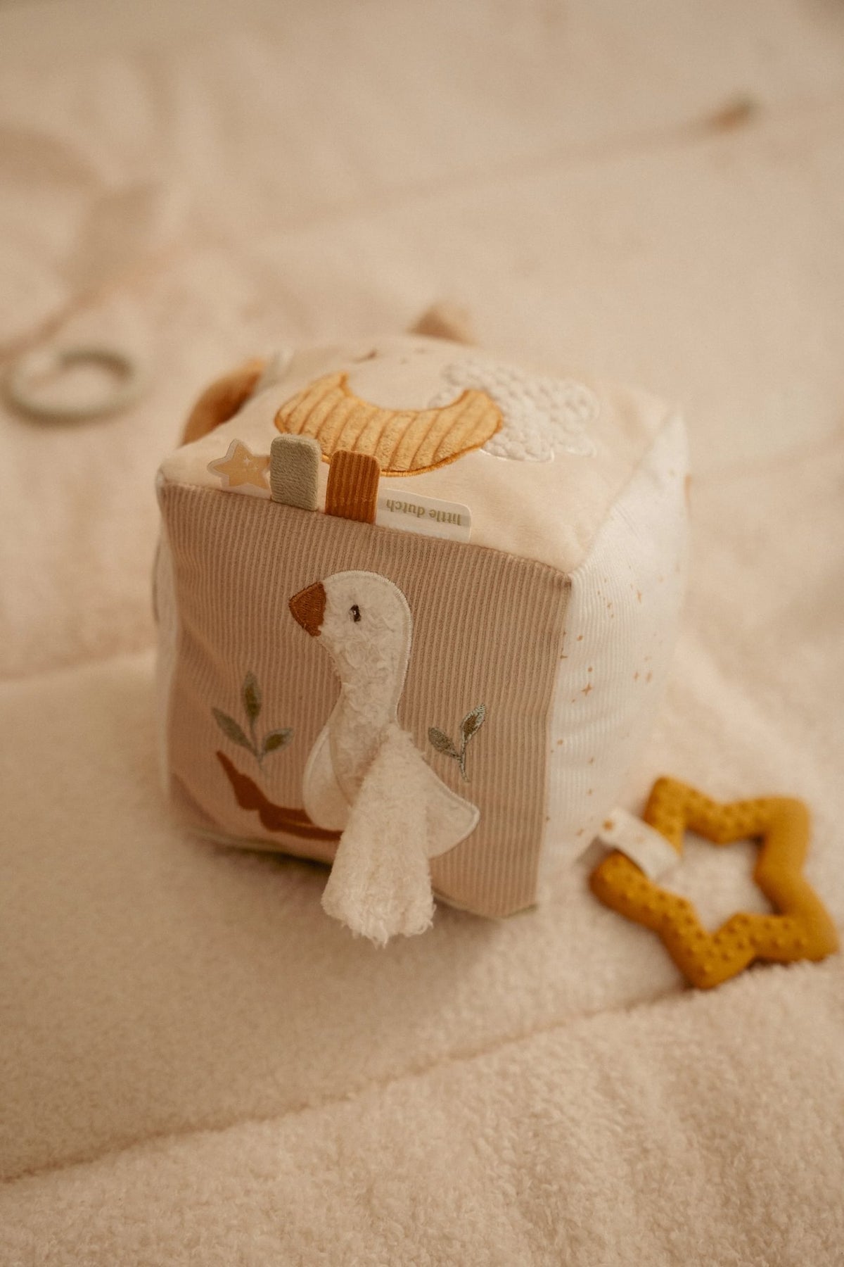 Activiteitenkubus Newborn Naturals